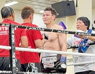 ３回ＴＫＯ負けで王座統一を逃した野中悠樹（ミツキジム提供）