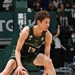 「絶対に諦めない」と執念で逆転勝利に導いた神戸のベテラン道原＝５日、ジーライオンアリーナ神戸