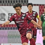 昨年の町田戦でプロ初得点を挙げ、今節も活躍を期す神戸の山内翔＝１６日、ノエビアスタジアム神戸
