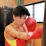 全国高校選抜大会のボクシング男子フライ級を制した川口烈来＝西宮香風高