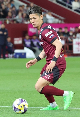 神戸の前線で中心的存在となりつつある佐々木＝６日、ノエビアスタジアム神戸