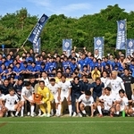 天皇杯の兵庫県代表に選ばれたバサラ兵庫の選手ら＝洲本市五色町鳥飼浦、アスパ五色（撮影・風斗雅博）