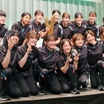 優勝祝賀会で笑顔を見せる大阪Ｍのメンバー＝大阪市北区