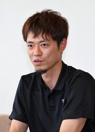 来季の意気込みを語る神戸ストークスの道原紀晃選手＝２６日午後、神戸市中央区東川崎町１