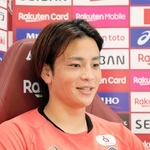 移籍後デビュー戦で活躍を期す神戸の永戸＝神戸市西区、いぶきの森球技場（©ＶＩＳＳＥＬ　ＫＯＢＥ）