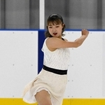 真新しいリンクで演技する坂本花織＝２０日、神戸市中央区脇浜海岸通２のシスメックス・コウベアイスキャンパス