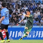 前節川崎戦でも好セーブが光り、勝利に貢献した神戸のＧＫ前川＝２１日、ＵｖａｎｃｅとどろきスタジアムｂｙＦｕｊｉｔｓｕ