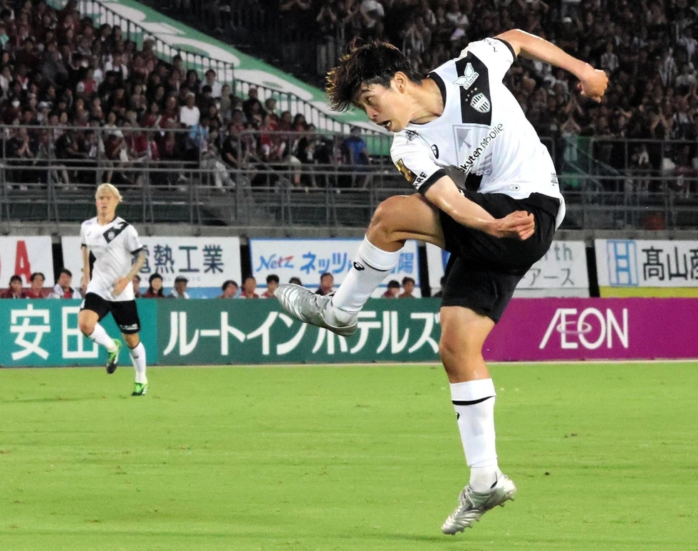 ヴィッセル神戸が今季初の首位奪取 エリキと宮代がゴール