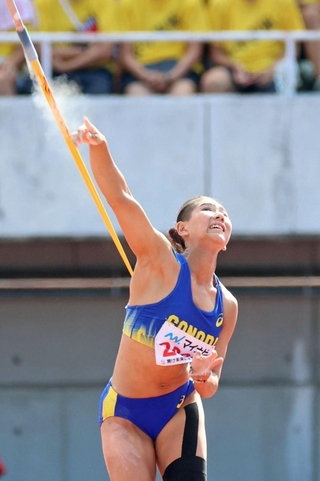 女子七種競技　５１９５点で２位に入った園田の本多七＝ホットスタッフフィールド広島（撮影・丸山桃奈）