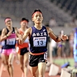 男子５０００メートル競歩　２０分１３秒７２で優勝した西脇工の山田大智＝ホットスタッフフィールド広島（撮影・丸山桃奈）