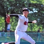 魚住－龍野東　力投する龍野東先発の原田