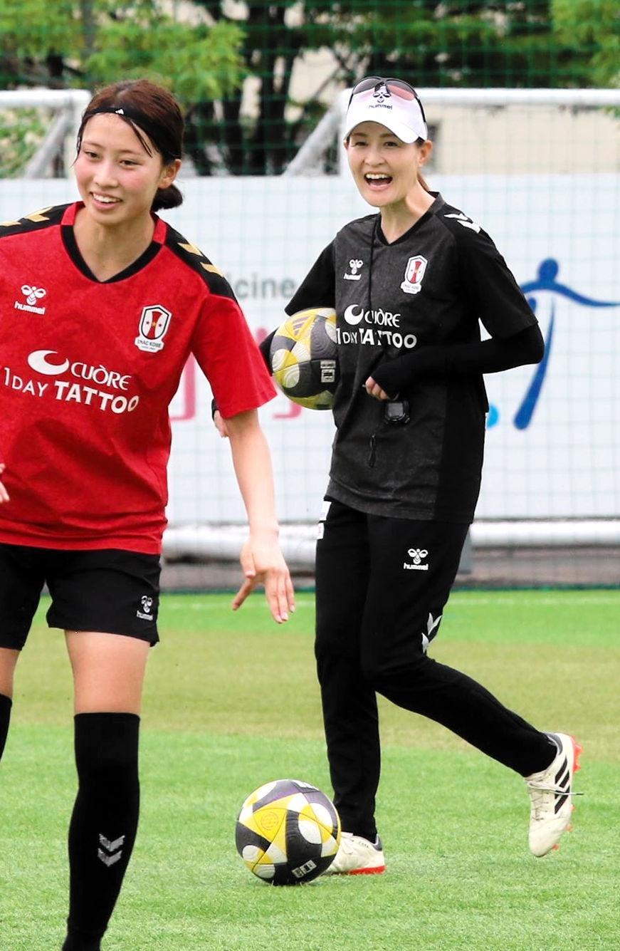 INAC初の女性監督、宮本さん「得点にこだわる」 攻撃サッカーで4季ぶり