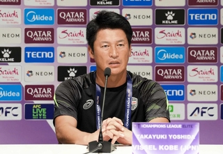 初戦の前日会見で必勝を期した神戸の吉田監督＝中国・上海（（Ｃ）ＶＩＳＳＥＬ　ＫＯＢＥ）