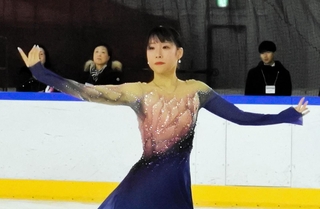 女子フリー　華麗に演技する三原舞依＝木下アカデミー京都アイスアリーナ