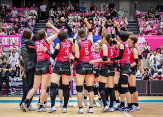 ヴィクトリーナ姫路の選手たち