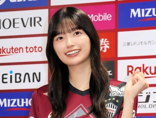 Ｊ１神戸の鹿島戦を前に、アンバサダーとして意気込みを語った乃木坂４６の五百城茉央さん＝神戸市兵庫区、ノエビアスタジアム神戸