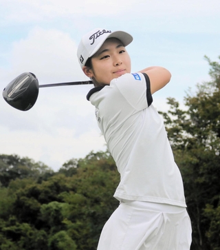 神姫バスのサポートを得てタイでの成長を期す佐藤涼音＝加東市、東条の森ＣＣ