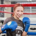 世界王座統一へ必勝を期す黒木優子＝神戸市東灘区、真正ジム