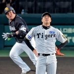 ４回ソフトバンク１死、同点ソロを浴びた阪神・才木（撮影・吉田敦史）