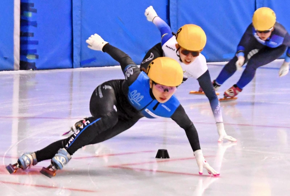 女子は長森が初の総合V 木南3位 ショートトラック全日本選抜|スポーツ