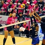 姫路－ＳＡＧＡ久光　第１セット、スパイクを放つ姫路のミンガルディ