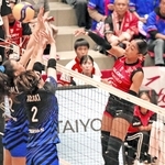 姫路－ＳＡＧＡ久光　第２セット、スパイクを放つ姫路の宮部