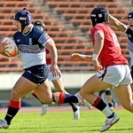 報徳ー関学　後半、関学・根木（左）がトライを決める（撮影・大田将之） 