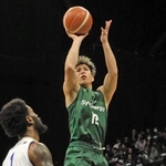 神戸－青森　正確な外角シュートが光った神戸の木村（１２）