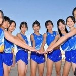 兵庫県中学校駅伝に初出場する播磨ＡＣの女子メンバー＝兵庫県播磨町古宮、播磨南中