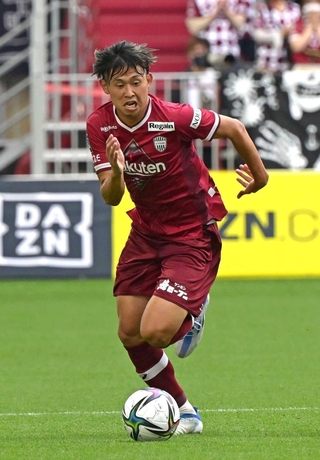 Ｊ２仙台からＪ１神戸への復帰が発表されたＭＦ郷家＝２２年５月、ノエビアスタジアム神戸