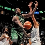 神戸ストークスのバッツ、3000得点と3000リバウンド達成　Bリーグ2部、史上2人目