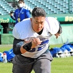 甲子園ボウルへ向け、汗を流す関学大のＤＬ八木