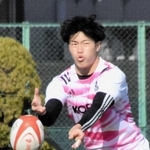 三重戦に向けて練習に汗を流す神戸のＷＴＢ植田＝神戸市東灘区のチームグラウンド