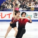 演技する三浦璃来、木原龍一組＝代々木第一体育館（撮影・石井剣太郎）