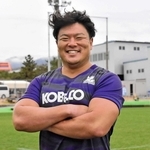 ラグビーのリーグワン１部第３節で、トップリーグ時代と合わせて歴代最多の２００試合出場となる神戸のプロップ山下裕史＝神戸市東灘区のチームグラウンド