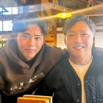 父の池透暢（右）の背を追って成長を遂げ、全国舞台に挑む池壱樹＝高知市（池透暢さん提供）