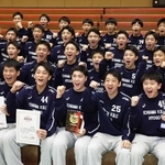 全国優勝へ意気込む男子・市尼崎の選手たち＝西宮市、ライフパートナーアリーナ