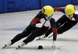 中高生選手権女子５００、１０００メートルを制した田中梨椰（７９）