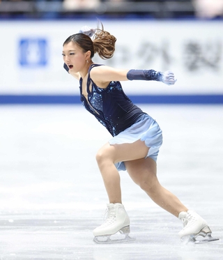 全日本選手権女子ＳＰで質の高い演技を見せる坂本花織＝２０２５年１２月１９日、東京・国立代々木競技場