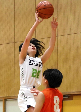 女子決勝・三田松聖－日ノ本　チーム最多の２６得点をマークした三田松聖の井村（２４）