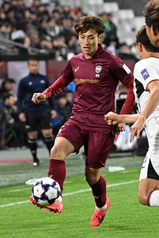 古巣長崎との対戦に燃える神戸の鍬先＝１０日、ノエビアスタジアム神戸