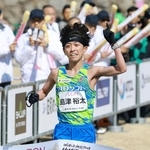 男子トップでフィニッシュする島津裕太＝（撮影・丸山桃奈）