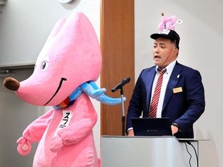 ビーチバレーボールを開催予定の南あわじ市が取り組み状況を報告した＝県農業共済会館