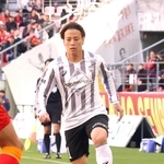 今季も不動の左サイドバックで攻守に貢献する神戸の永戸＝１４日、豊田スタジアム