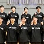 バドミントンの全日本中学生選手権で飛躍を期す兵庫のメンバー（提供）