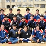 創部１００周年の節目に選抜大会へ挑む神戸高ラグビー部＝神戸市灘区