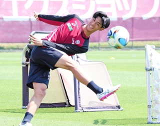 Ｕ-２１日本代表で経験を積み、Ｊ１での活躍を狙う神戸の山田＝いぶきの森球技場