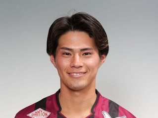 ヴィッセルＦＷの冨永　虹七(Ｃ）Ｊ．ＬＥＡＧＵＥ