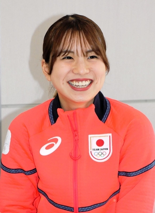 初出場したミラノ・コルティナ冬季五輪を振り返る長森遥南＝西宮市、シュゼット・ホールディングス