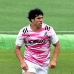 三重戦に向けて練習する神戸のＣＴＢタリ・イオアサ＝神戸市東灘区のチームグラウンド